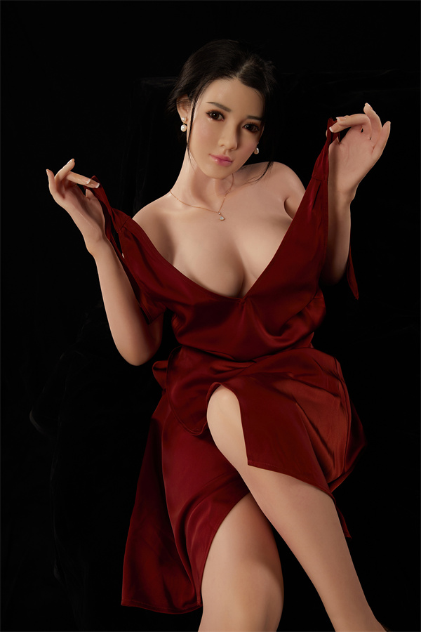 ダッチワイフが‘お母さん’になったら - D35004 06 D35004 06ダッチワイフが‘お母さん’になったら