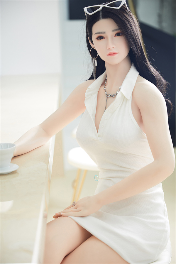 D35014 23160CM D-cup 金持ちの家の娘大姉 シリコンドール