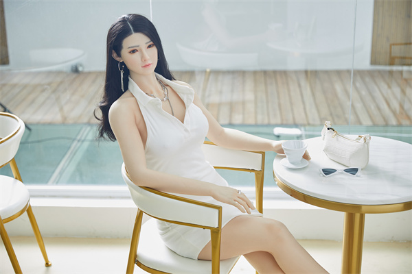 D35014 74160CM D-cup 金持ちの家の娘大姉 シリコンドール