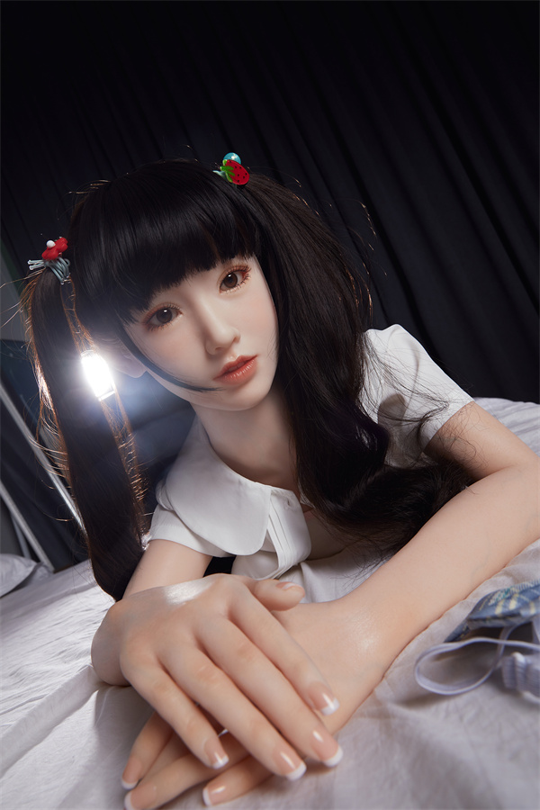 D35022 54145CM B-cup 艶めかしいシリコンドール