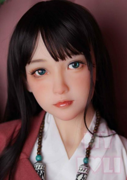 image 105自分の人形と性的な関係を持っていると報告
