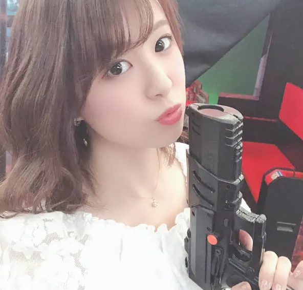 BD32F870 F9FE 4dfa B106 6845E69A9854二宮ひかり