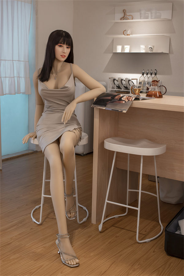 D31003 17熟女 シリコン頭＋TPE体 オーダーメイド ラブドール