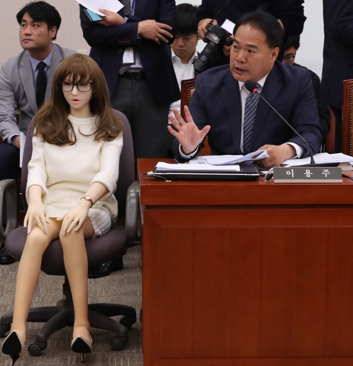 韓国で重大判決! ダッチ ドールのモラルに関する議論を再燃させる - lQLPDhsjFyci8gbNAs7NArSwmcLQt6xsjacCCipUiACDAA 692 718 lQLPDhsjFyci8gbNAs7NArSwmcLQt6xsjacCCipUiACDAA 692 718韓国で重大判決! ダッチ ドールのモラルに関する議論を再燃させる